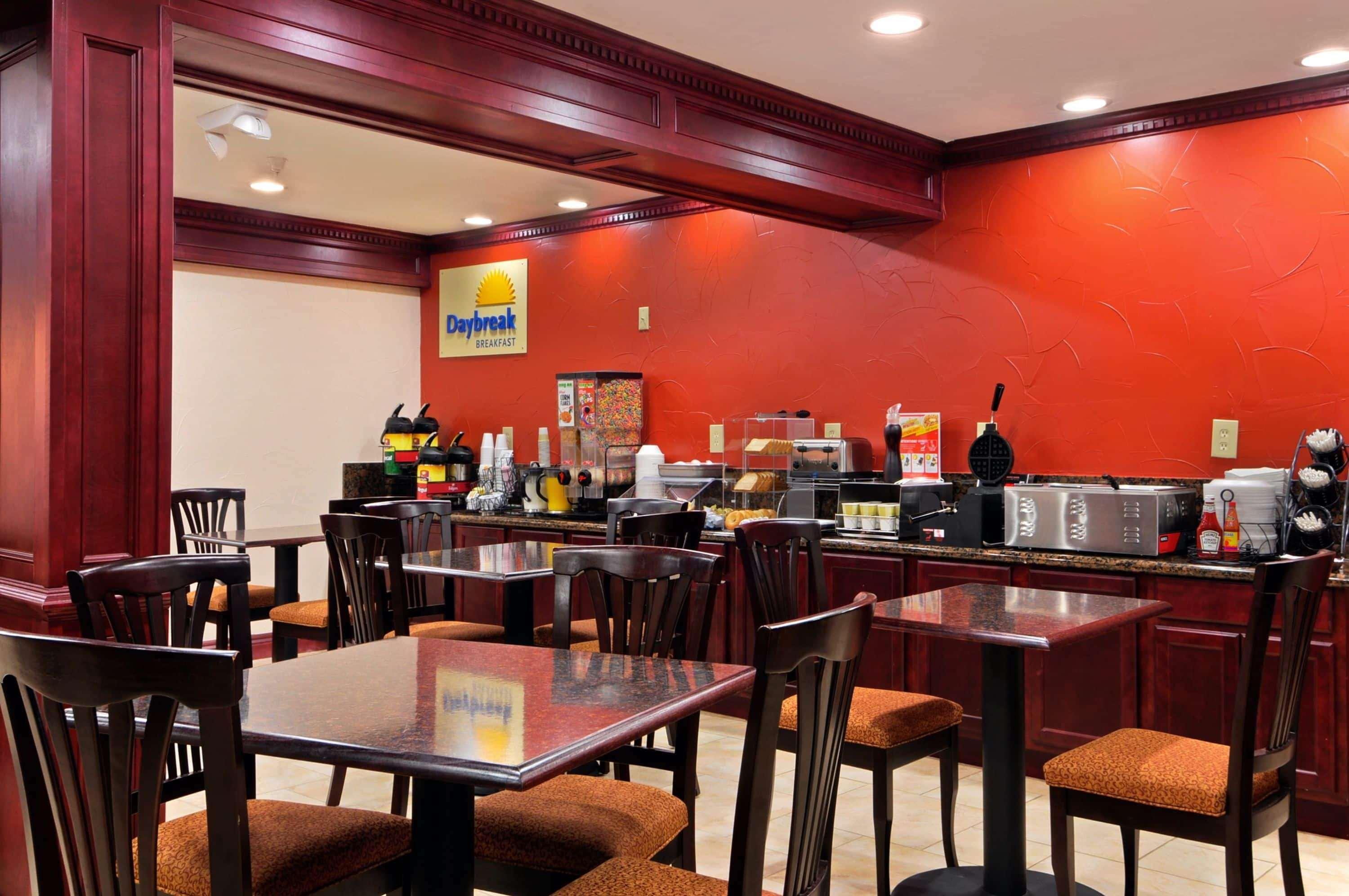 Days Inn By Wyndham Oklahoma City/Moore Екстериор снимка