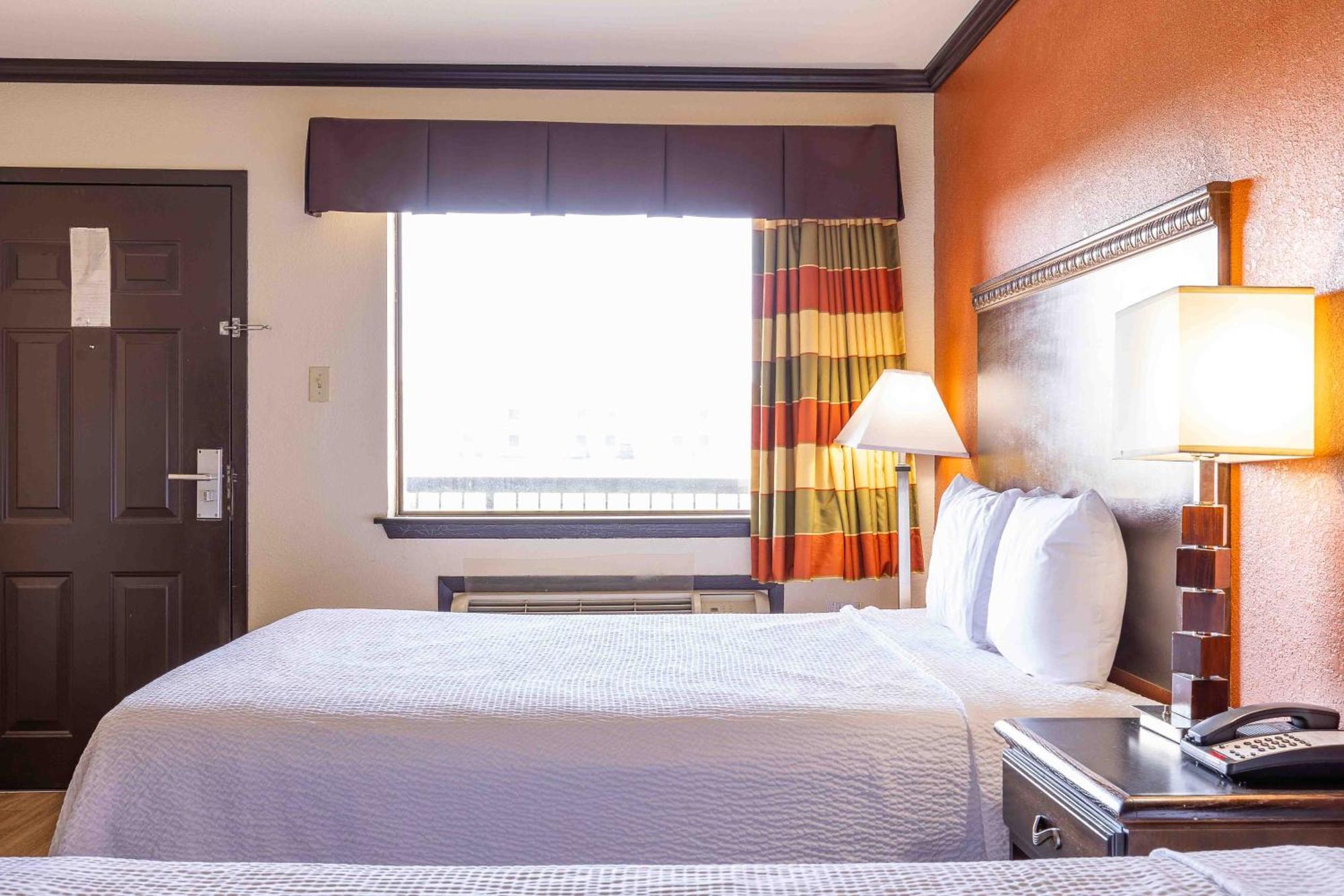 Days Inn By Wyndham Oklahoma City/Moore Екстериор снимка
