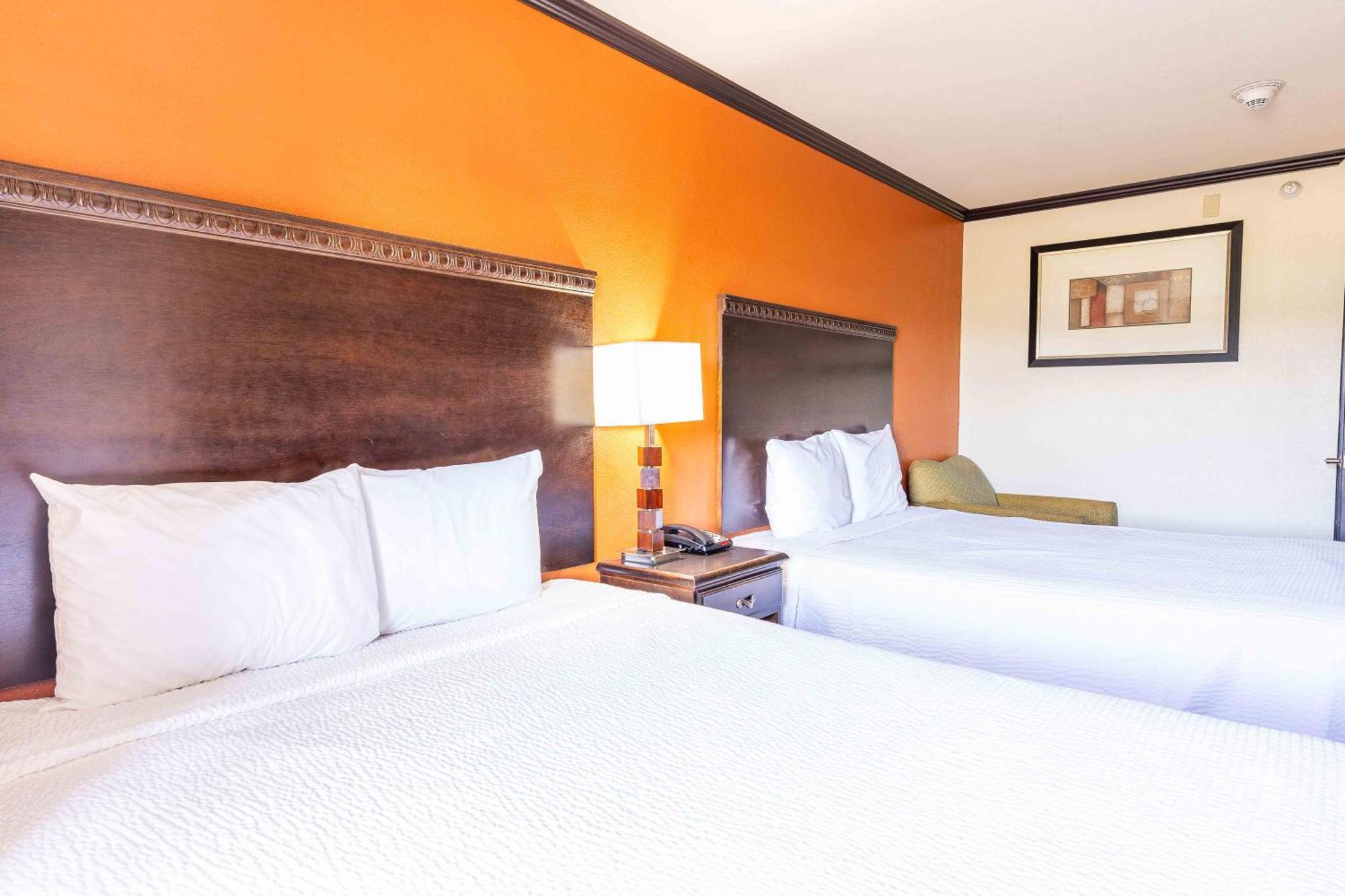 Days Inn By Wyndham Oklahoma City/Moore Екстериор снимка
