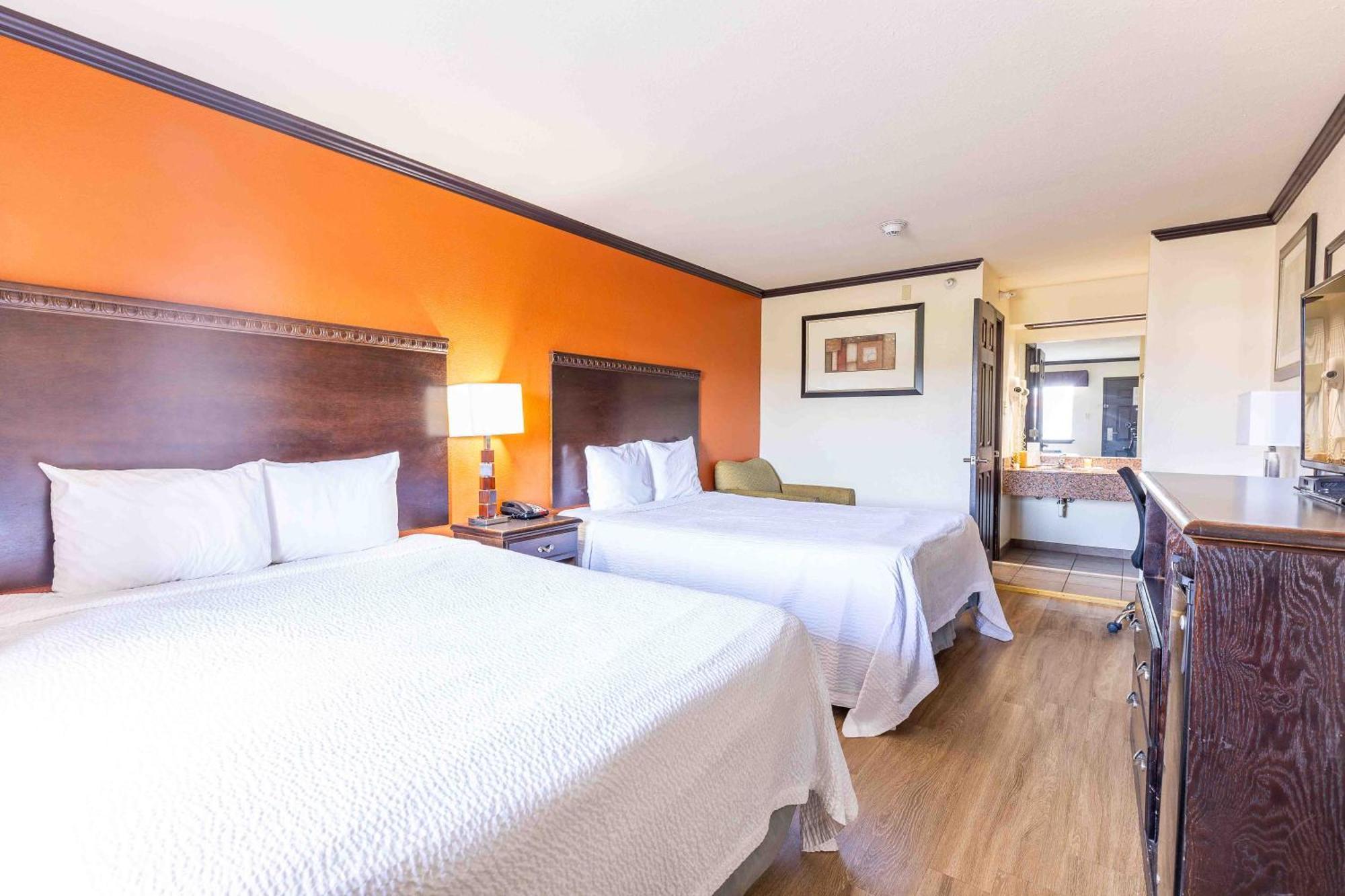 Days Inn By Wyndham Oklahoma City/Moore Екстериор снимка