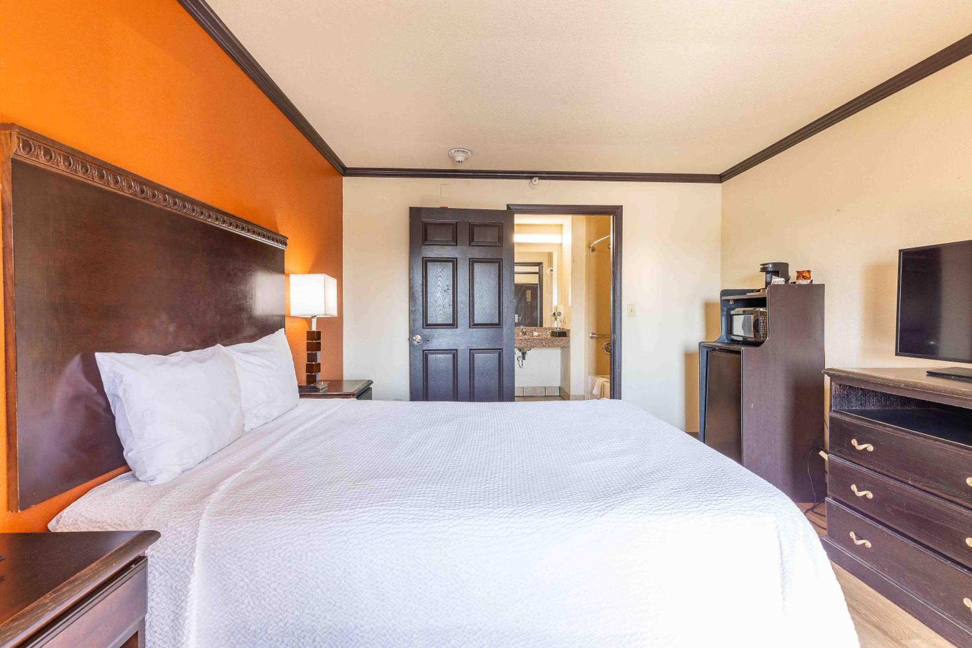 Days Inn By Wyndham Oklahoma City/Moore Екстериор снимка