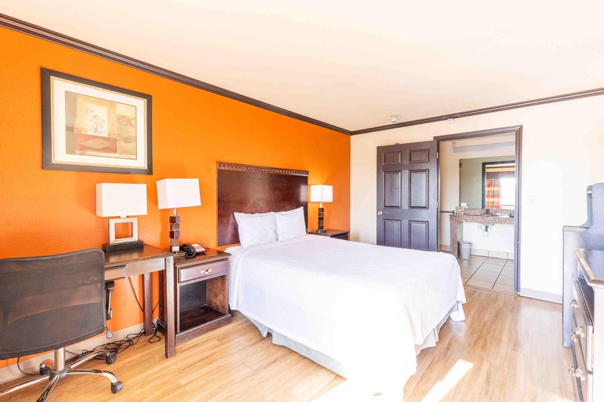 Days Inn By Wyndham Oklahoma City/Moore Екстериор снимка