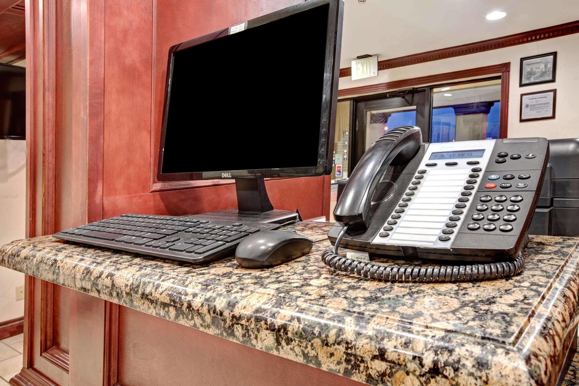 Days Inn By Wyndham Oklahoma City/Moore Екстериор снимка
